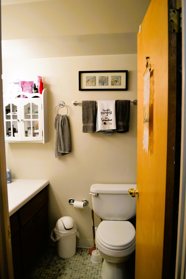 9820 S PULASKI Avenue #218, Oak Lawn, IL 60453