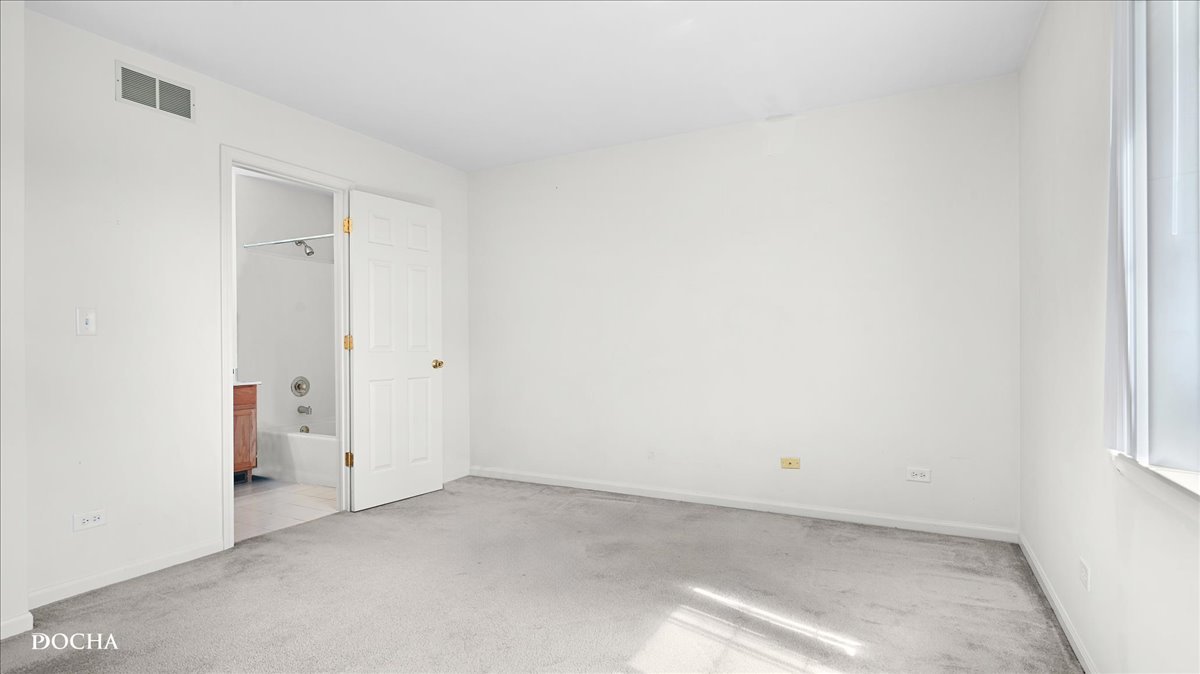412 Lakeview Circle, Bolingbrook, IL 60440