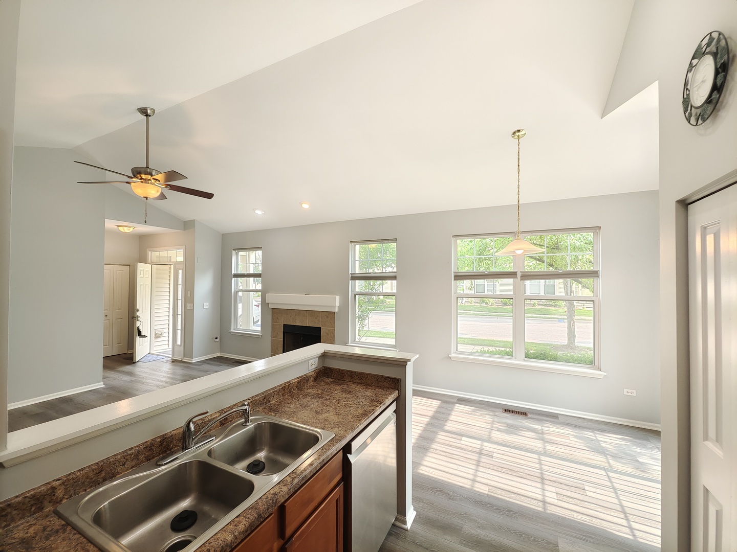 1931 Chase Lane #1931, Aurora, IL 60502