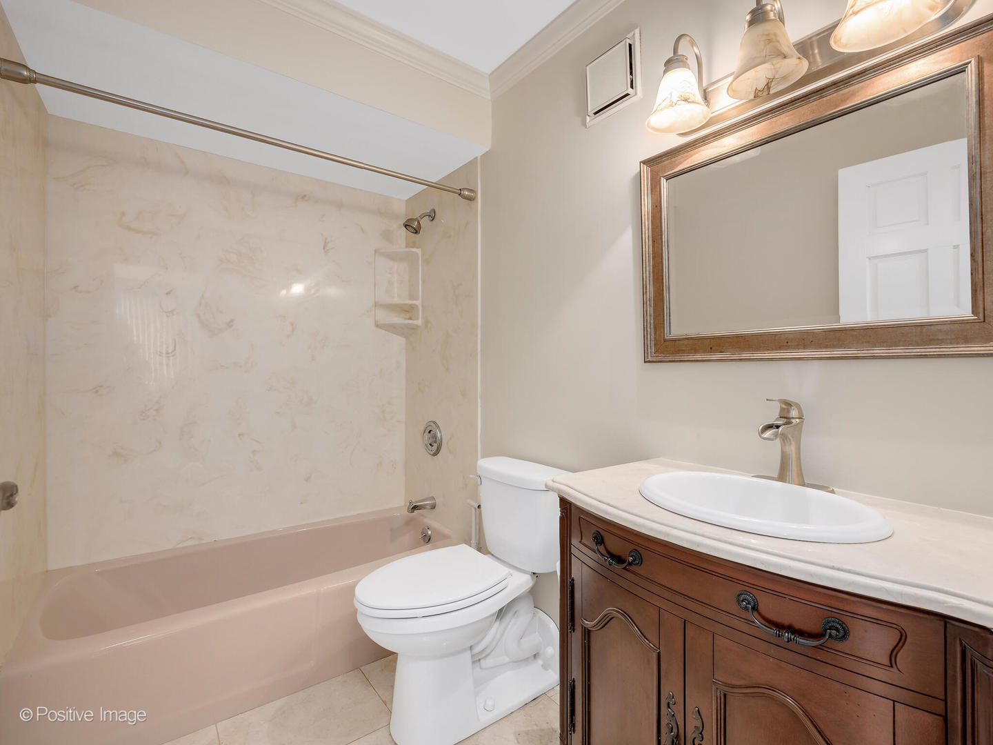 40 N Tower Road #12F, Oak Brook, IL 60523