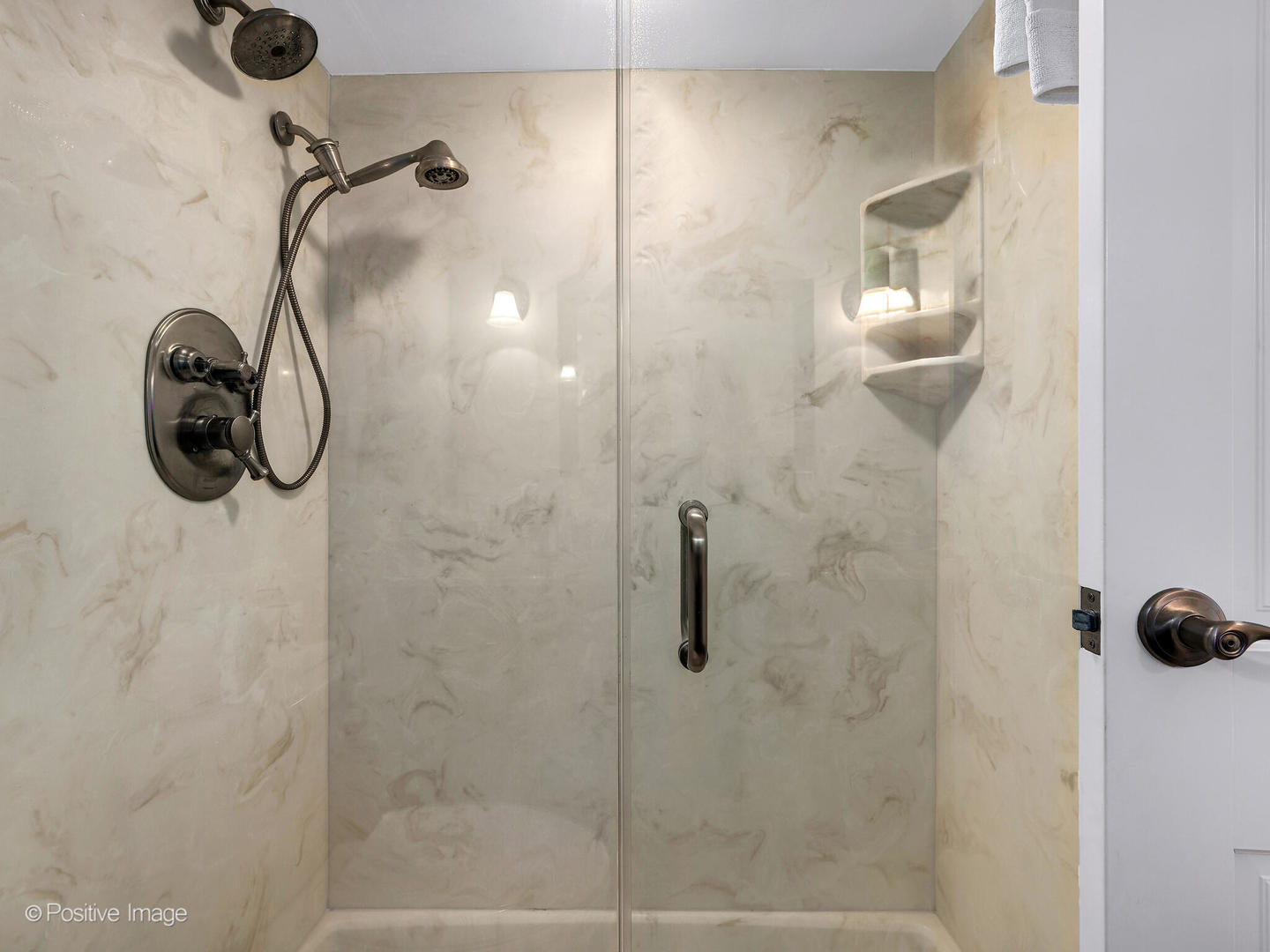 40 N Tower Road #12F, Oak Brook, IL 60523