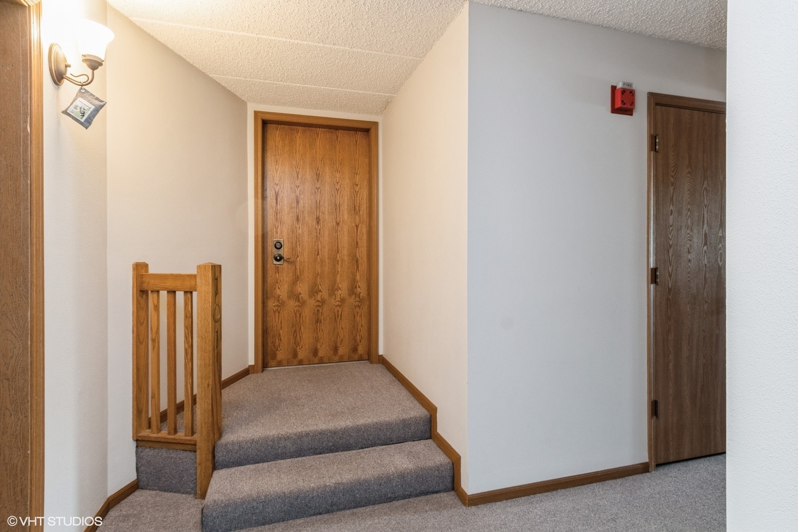 1258 Chalet Road #101, Naperville, IL 60563