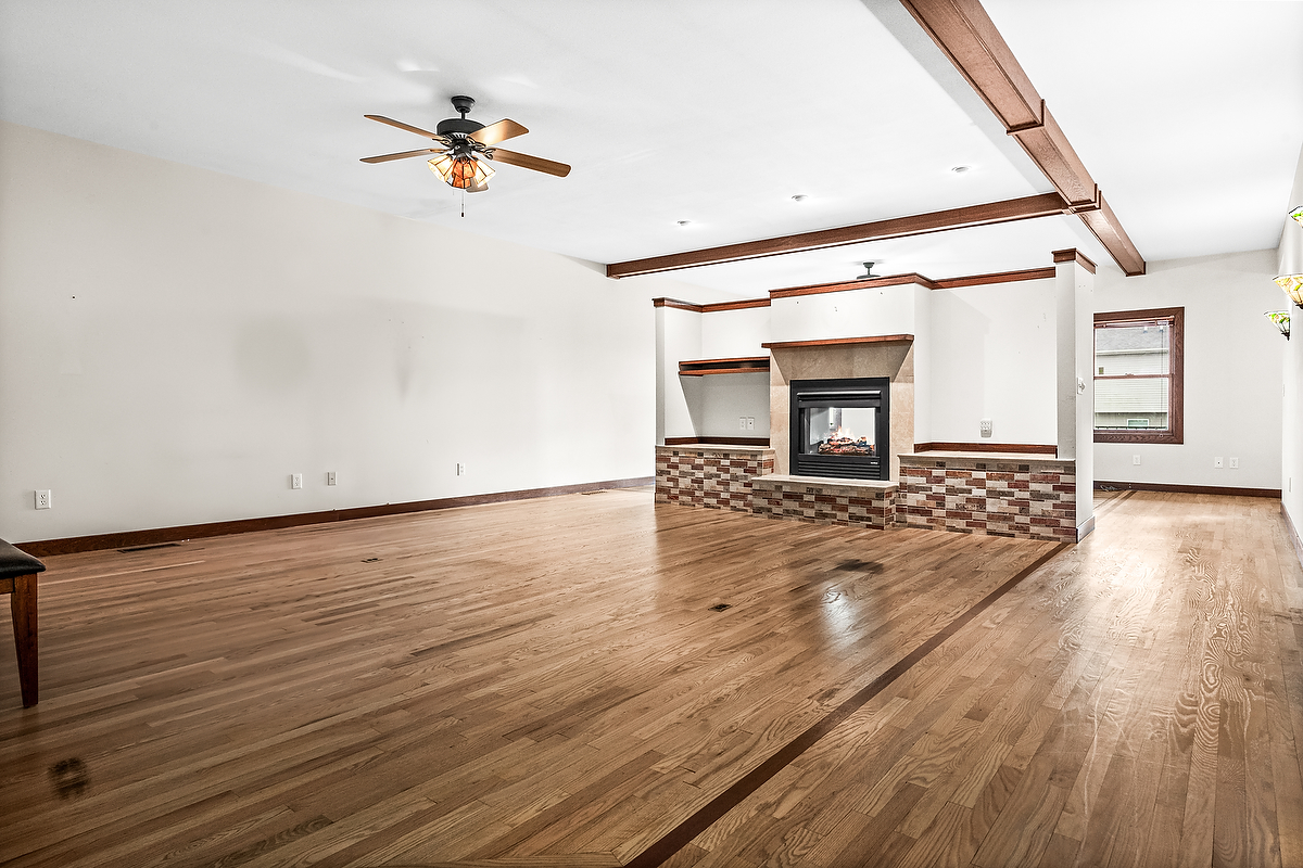 1515 Belclare Road, Normal, IL 61761