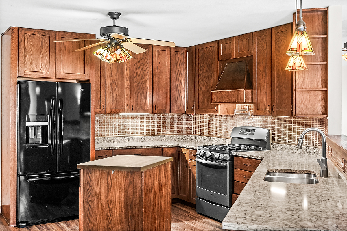 1515 Belclare Road, Normal, IL 61761