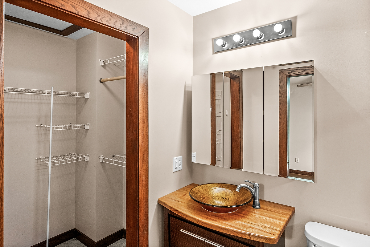 1515 Belclare Road, Normal, IL 61761