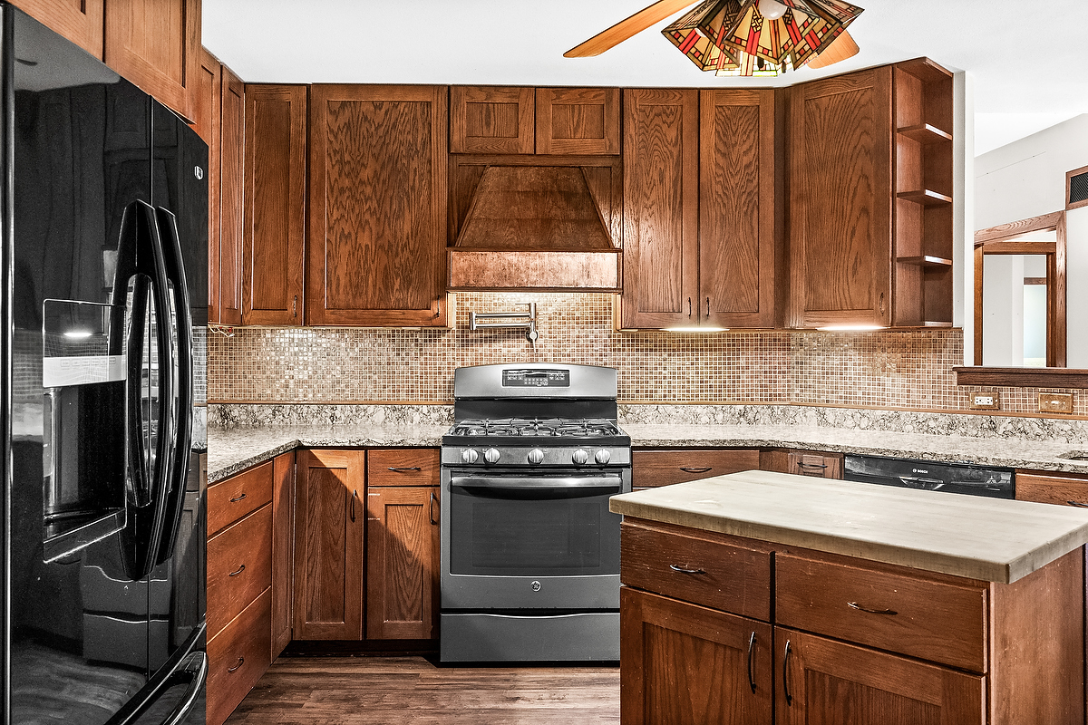 1515 Belclare Road, Normal, IL 61761