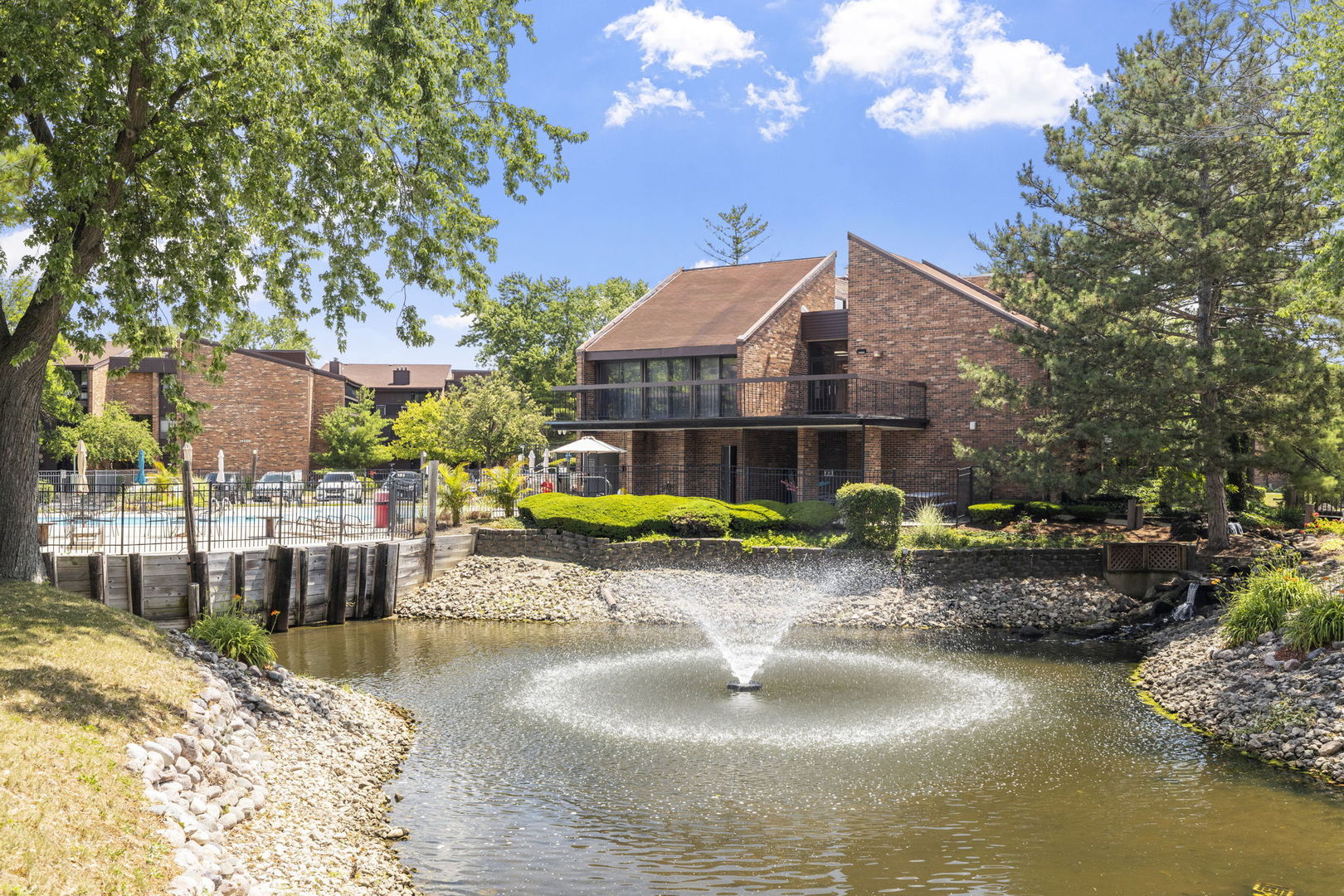 14515 Central Court #M3, Oak Forest, IL 60452