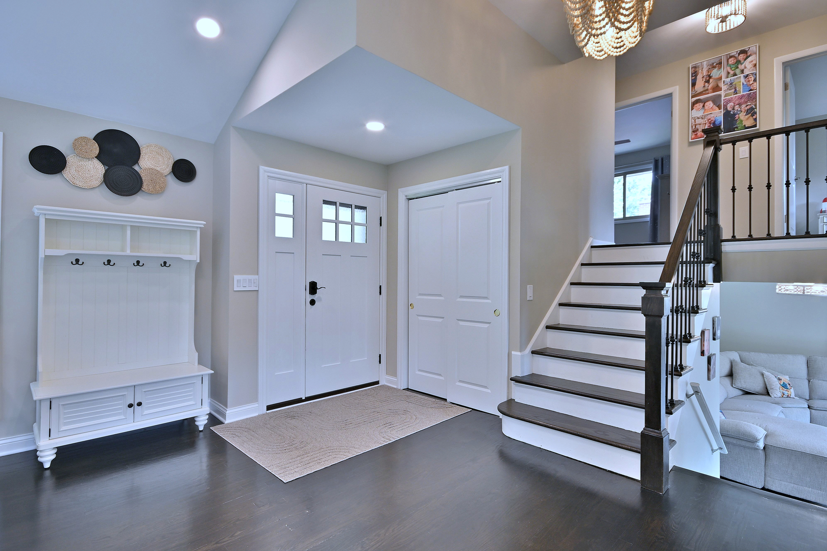 771 S Euclid Avenue, Elmhurst, IL 60126