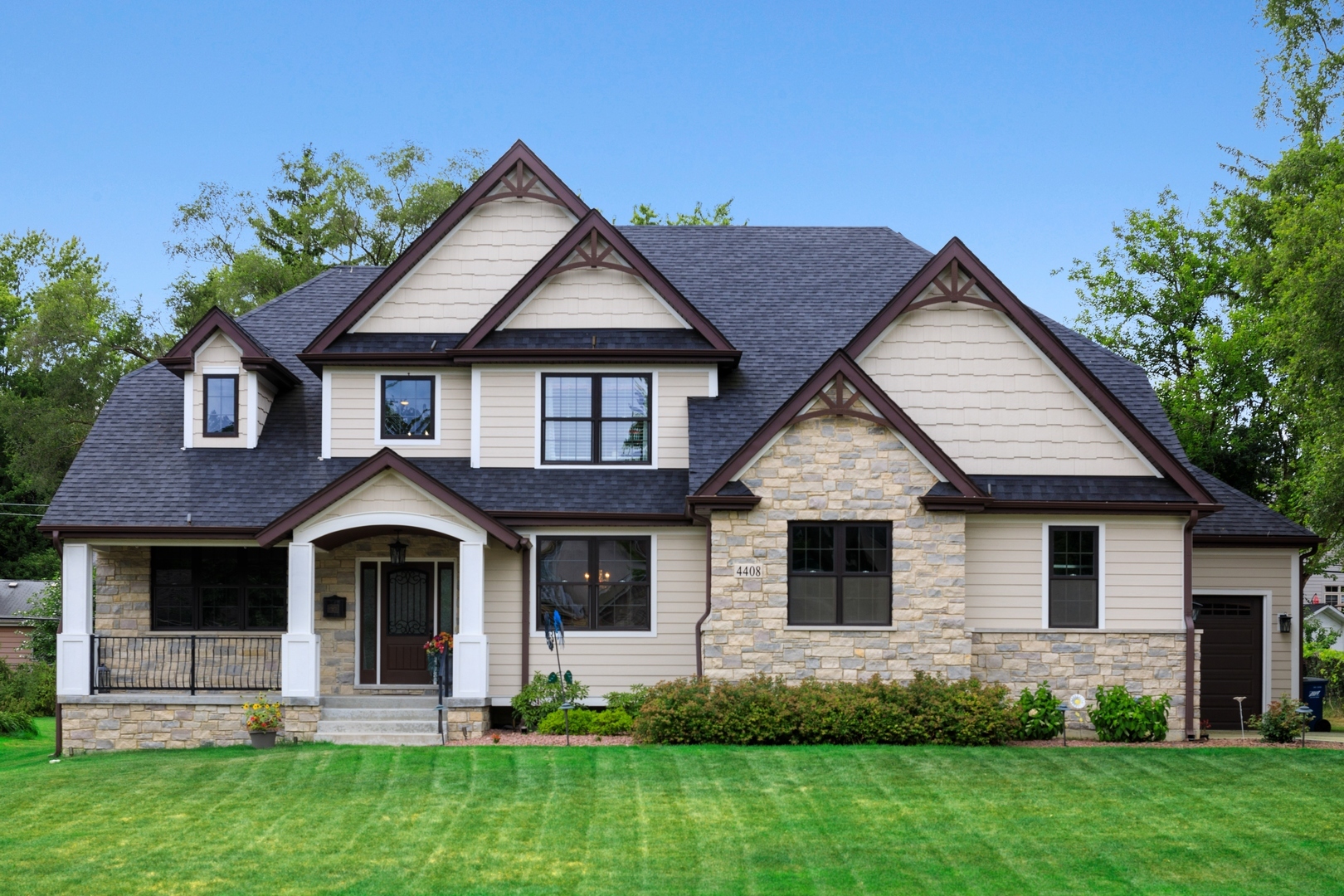 4408 Stonewall Avenue, Downers Grove, IL 60515