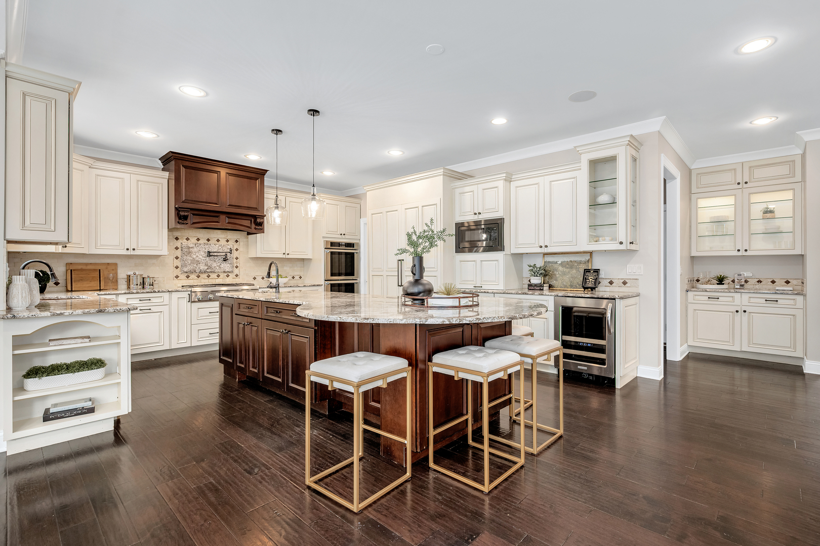 4408 Stonewall Avenue, Downers Grove, IL 60515