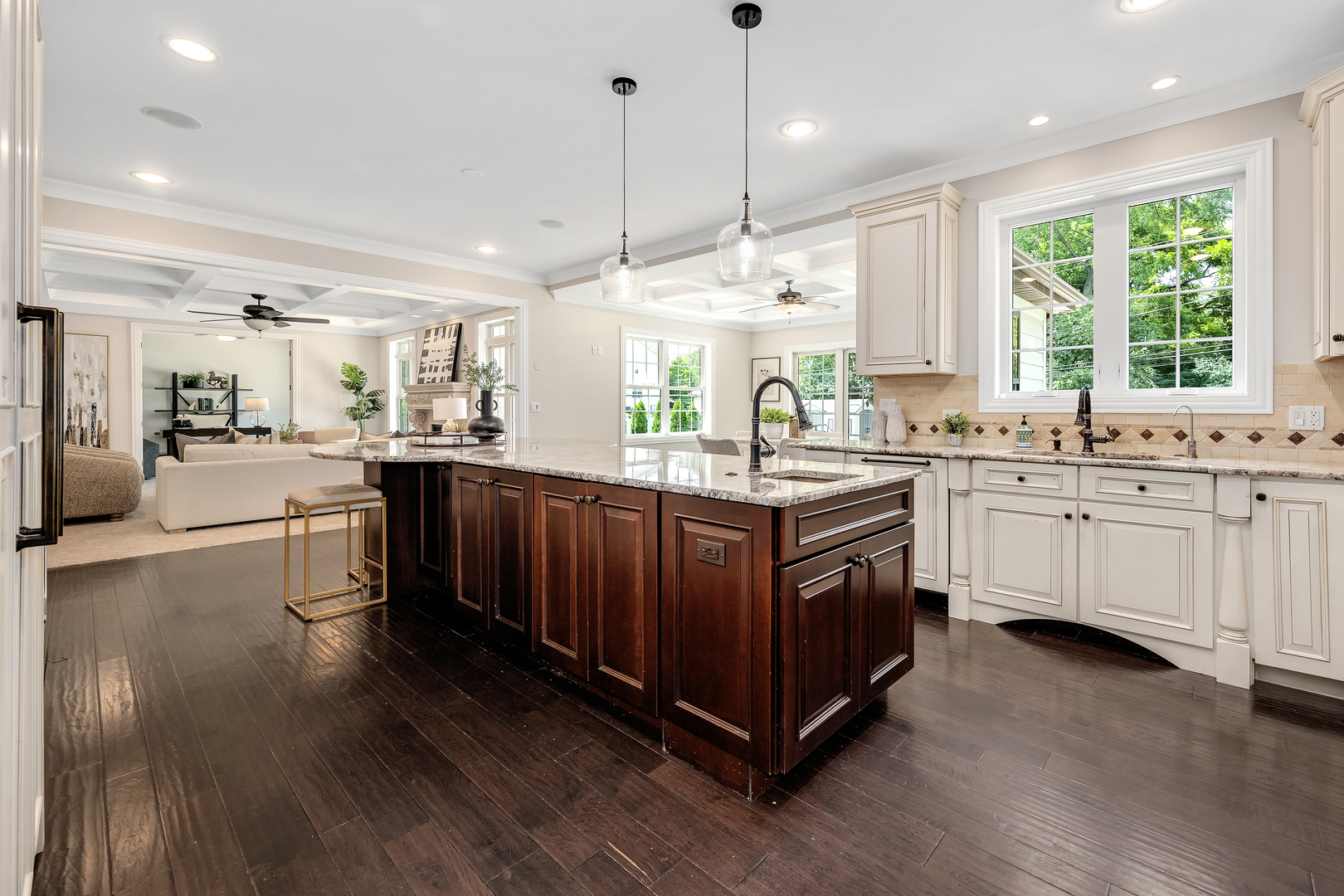 4408 Stonewall Avenue, Downers Grove, IL 60515