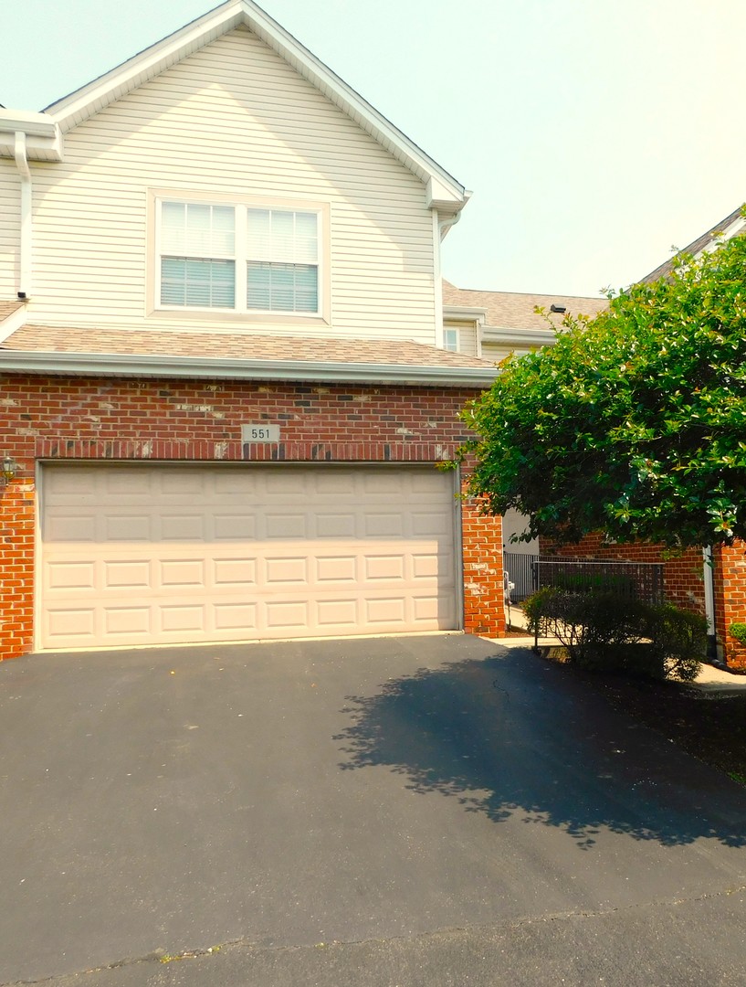 551 Goodwin Drive, Bolingbrook, IL 60440