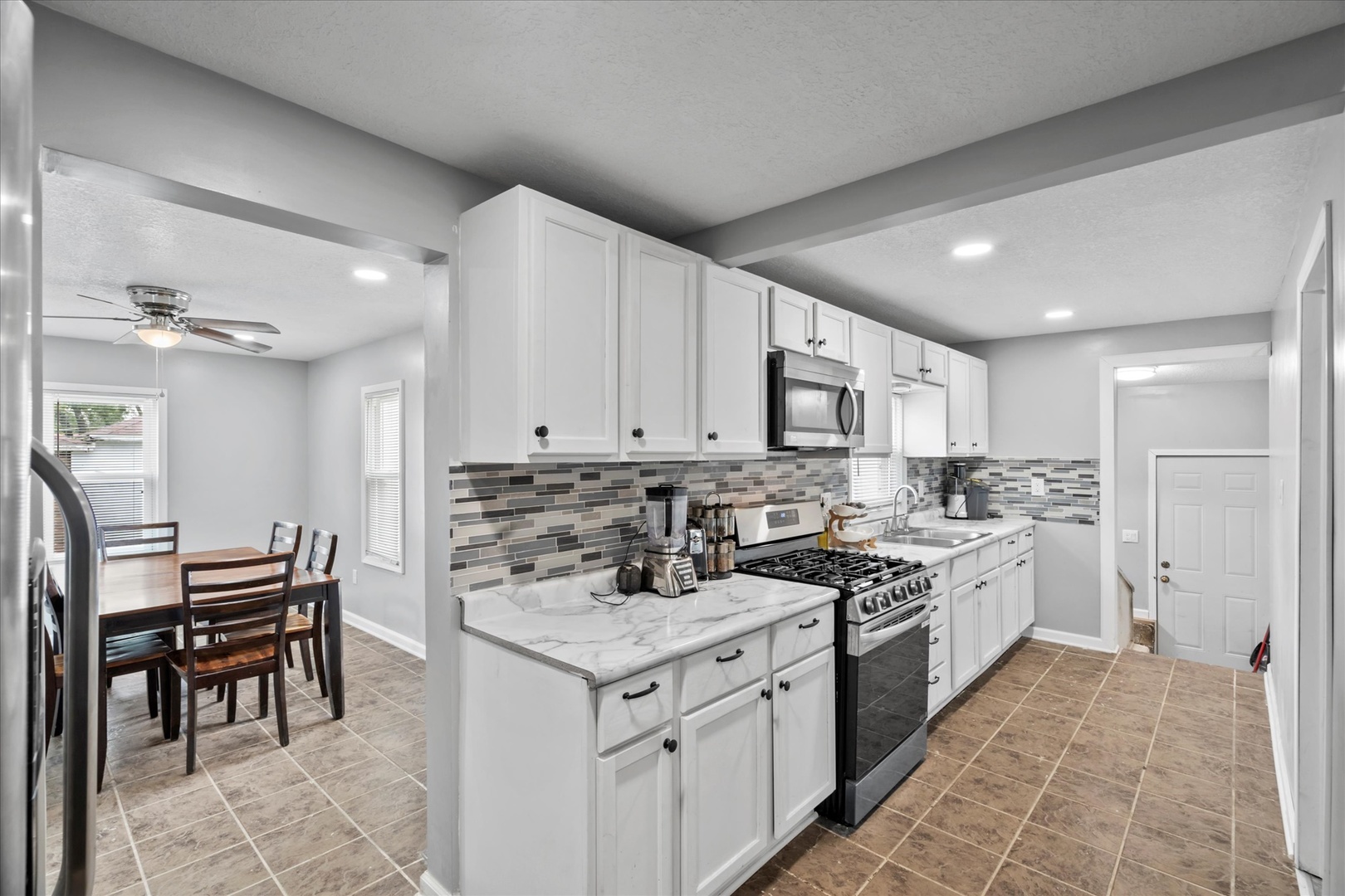752 N 9TH Avenue, Kankakee, IL 60901