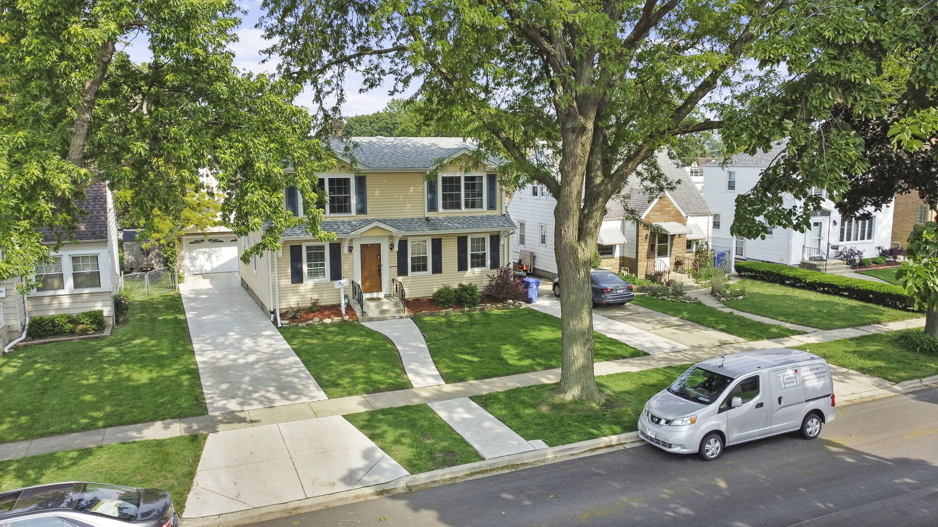 5125 N Odell Avenue, Harwood Heights, IL 60706
