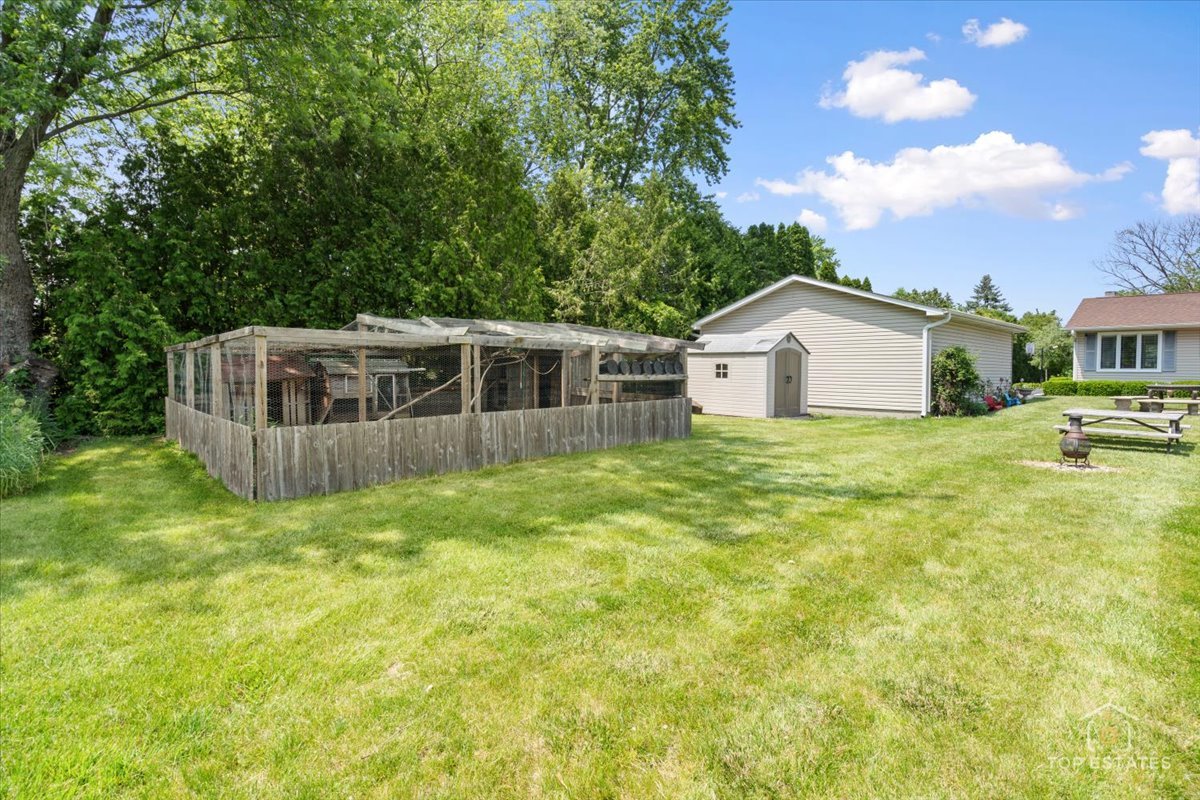 12455 W 33rd Street, Beach Park, IL 60099