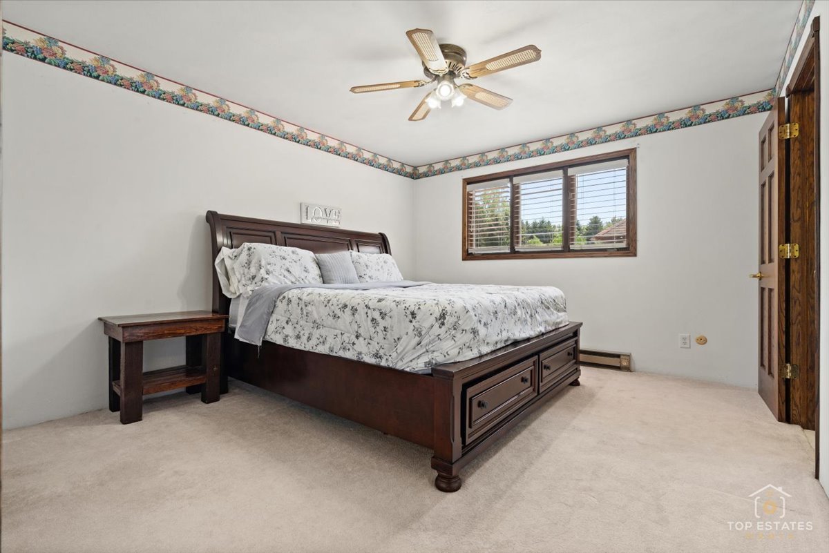 12455 W 33rd Street, Beach Park, IL 60099