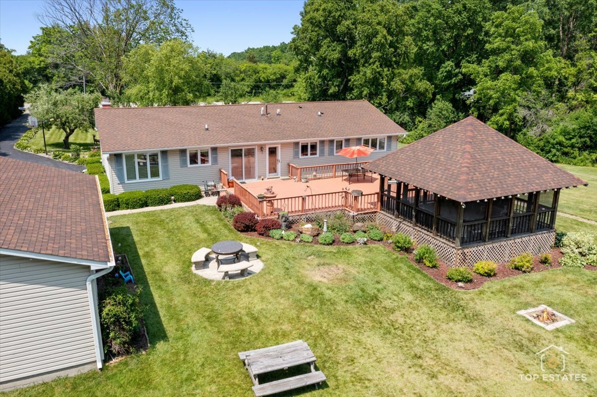12455 W 33rd Street, Beach Park, IL 60099