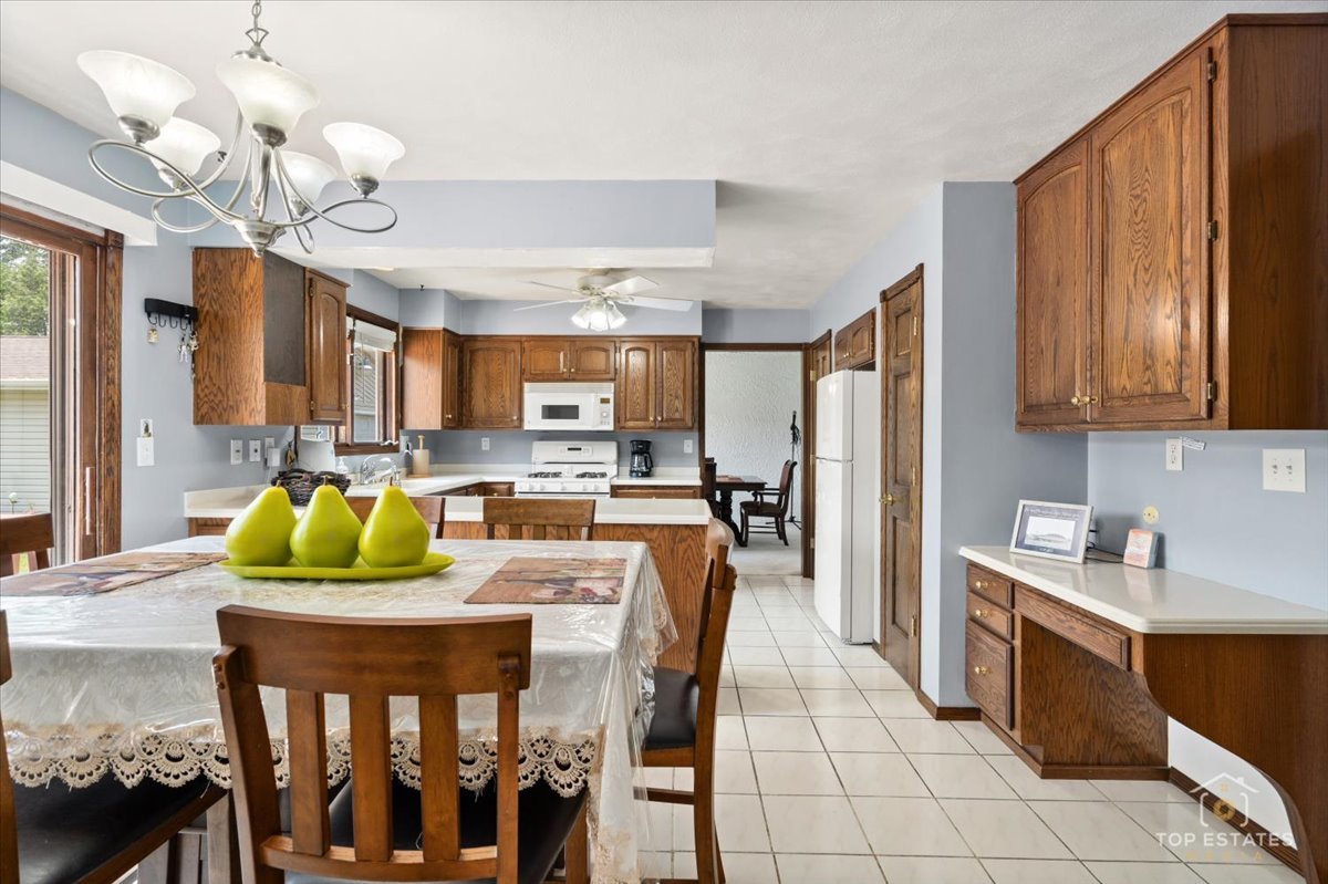 12455 W 33rd Street, Beach Park, IL 60099