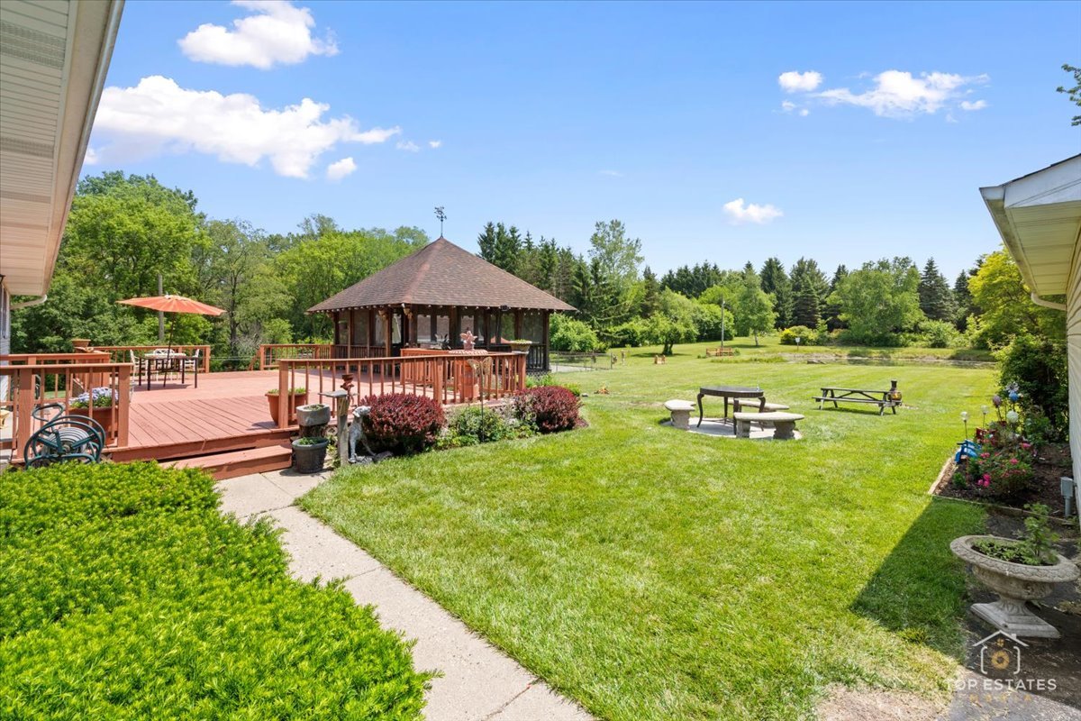 12455 W 33rd Street, Beach Park, IL 60099