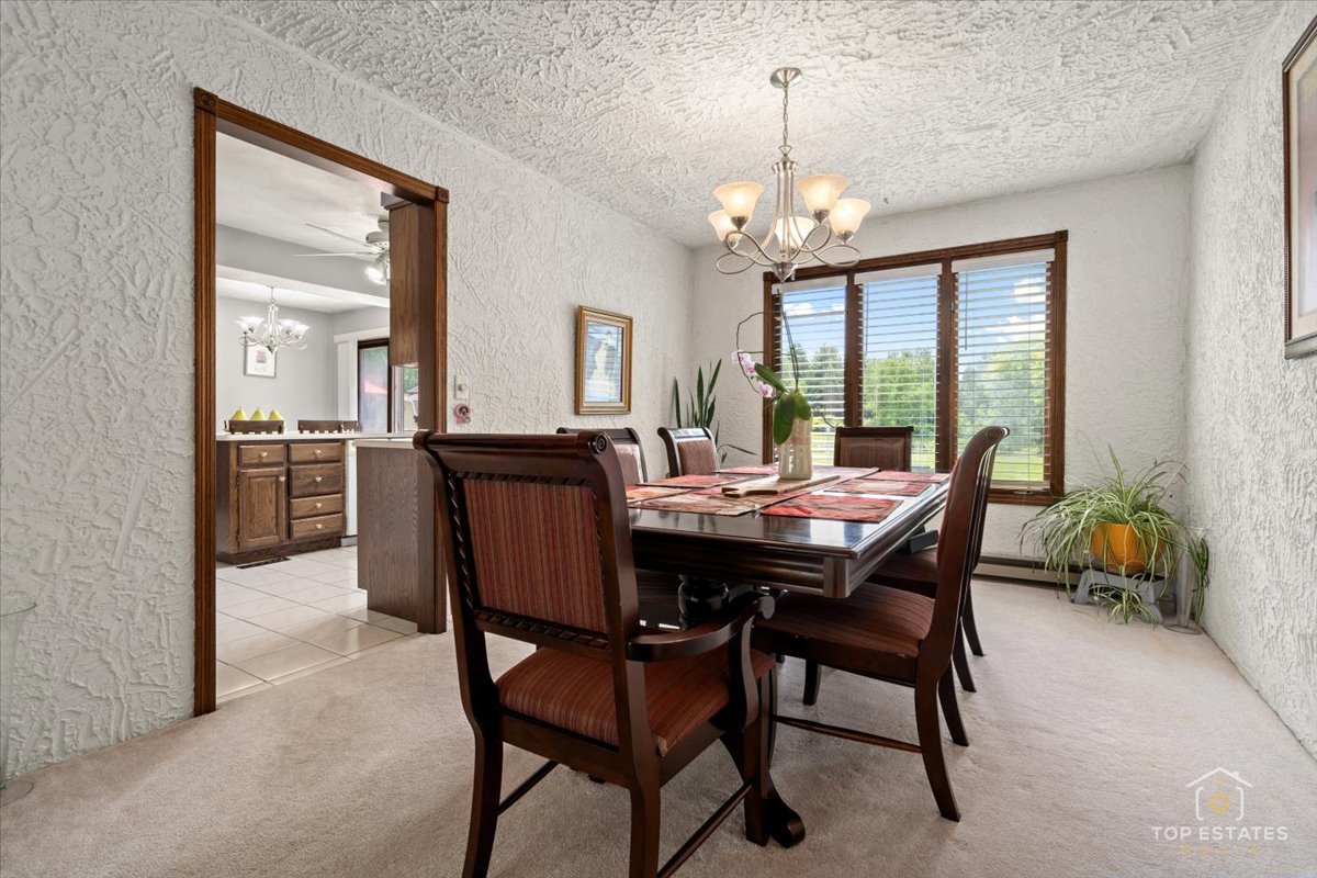 12455 W 33rd Street, Beach Park, IL 60099