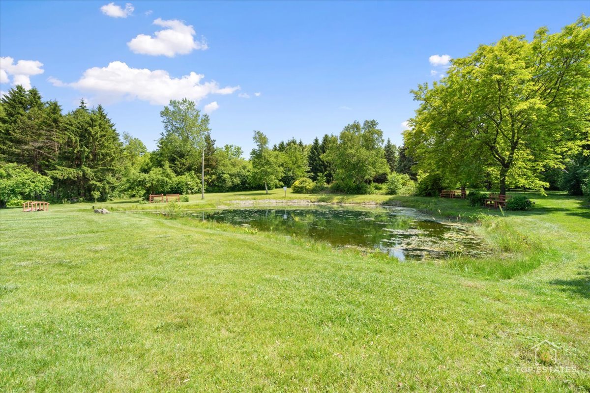 12455 W 33rd Street, Beach Park, IL 60099