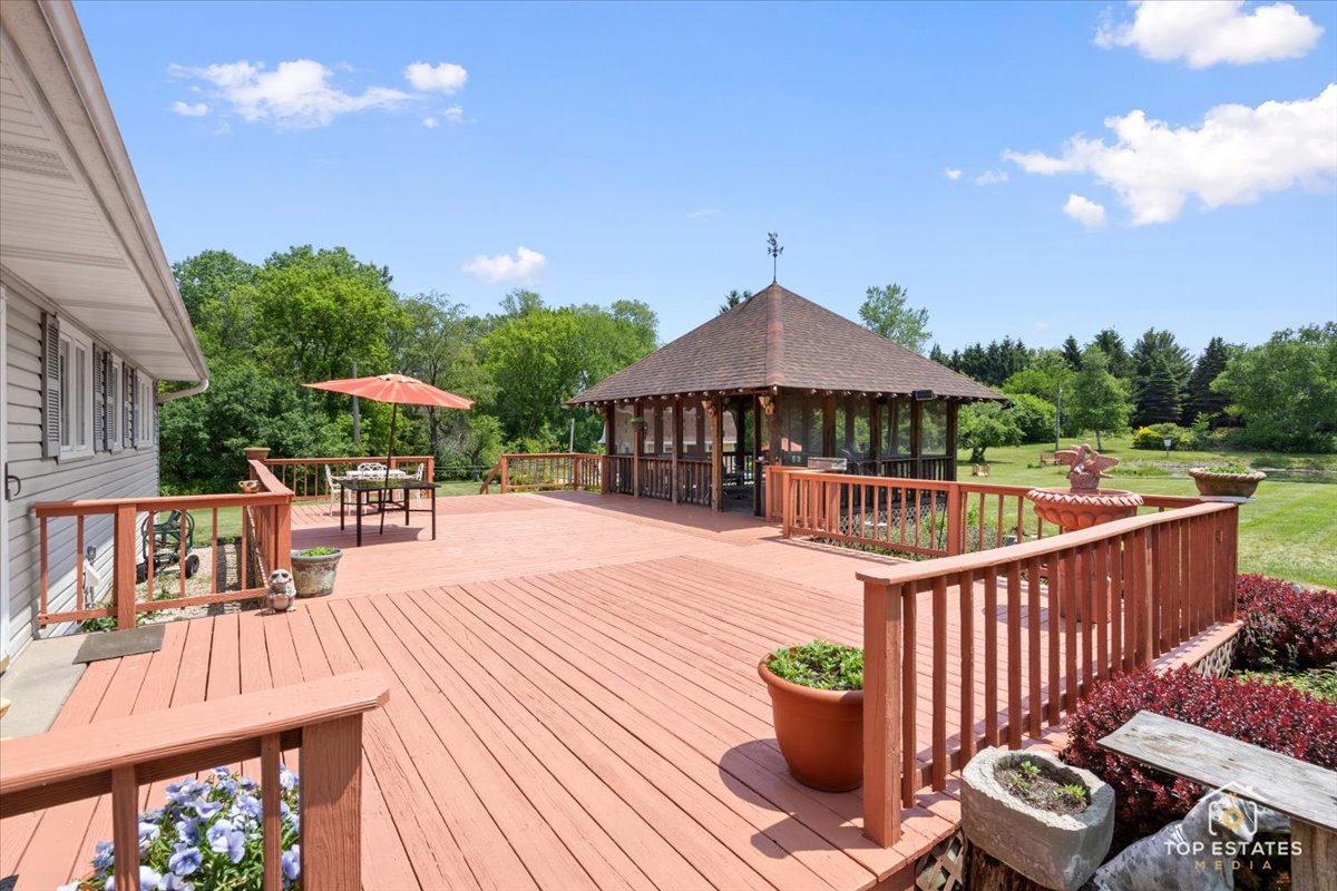 12455 W 33rd Street, Beach Park, IL 60099