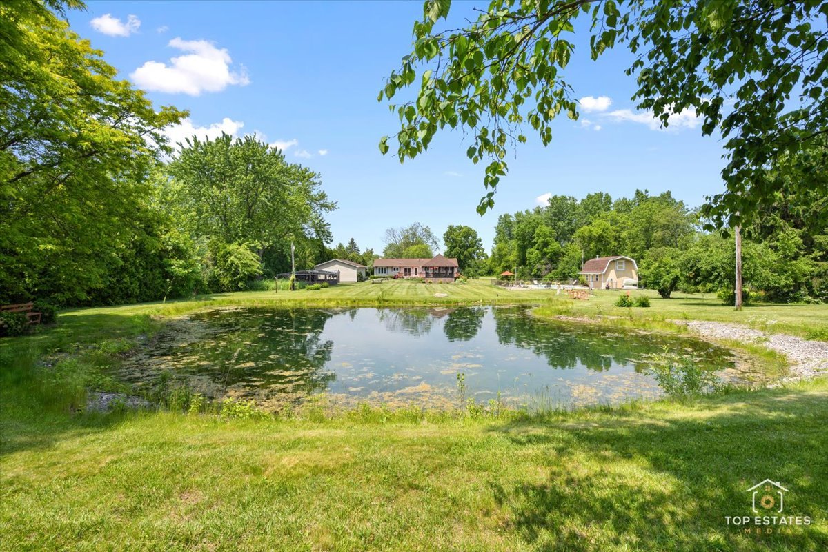 12455 W 33rd Street, Beach Park, IL 60099