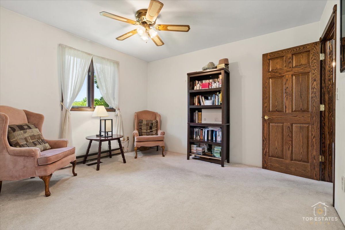 12455 W 33rd Street, Beach Park, IL 60099