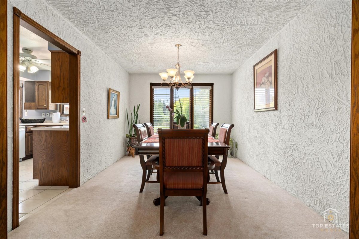 12455 W 33rd Street, Beach Park, IL 60099