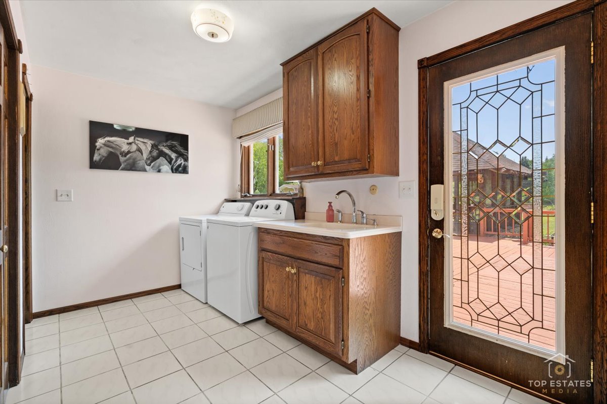 12455 W 33rd Street, Beach Park, IL 60099
