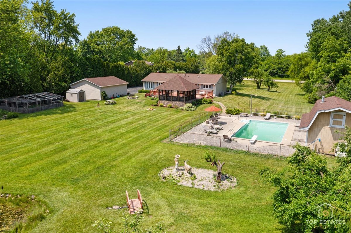 12455 W 33rd Street, Beach Park, IL 60099