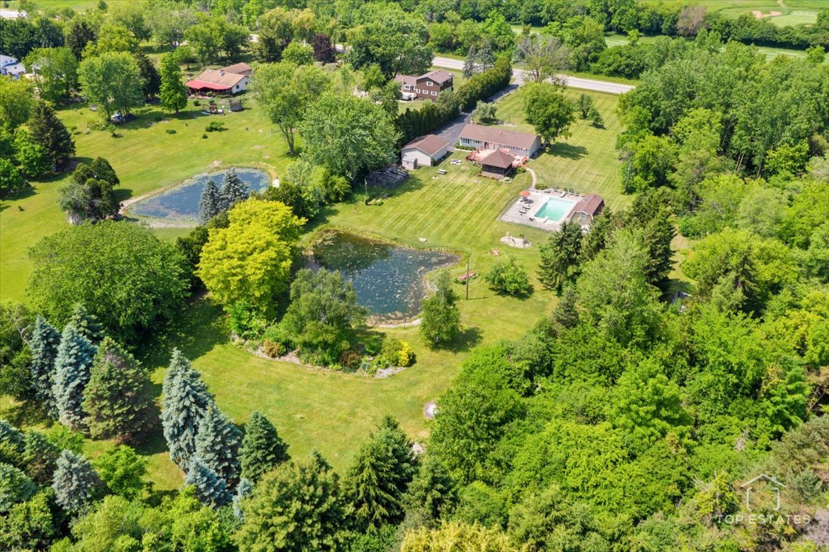 12455 W 33rd Street, Beach Park, IL 60099
