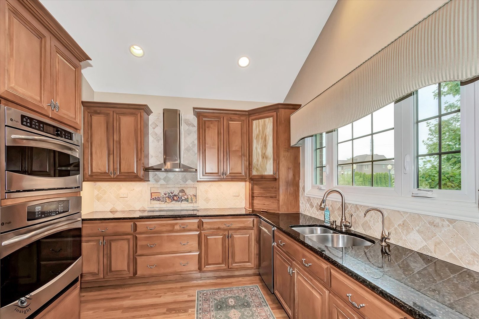 20400 Mackinac Point Drive, Frankfort, IL 60423