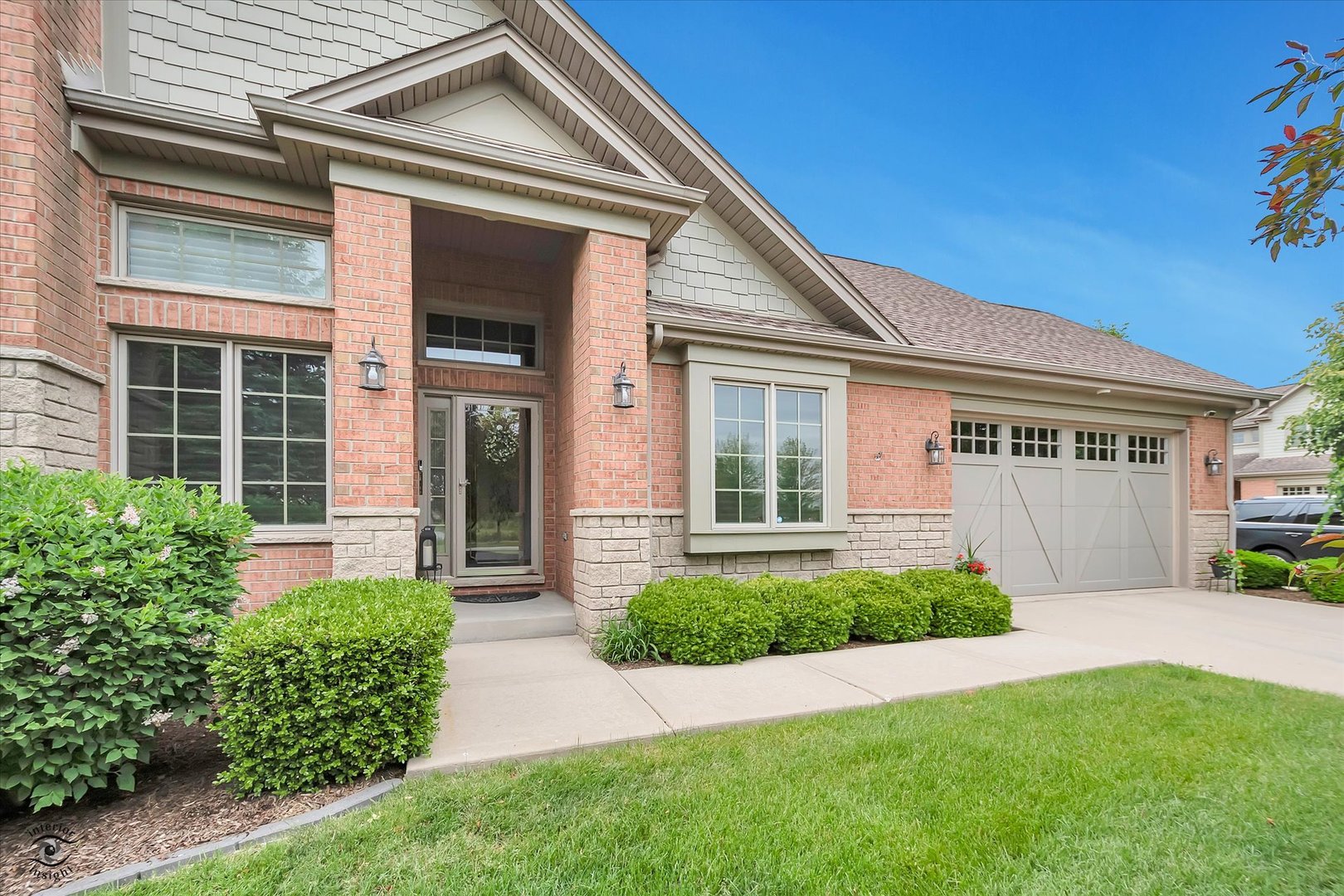 20400 Mackinac Point Drive, Frankfort, IL 60423