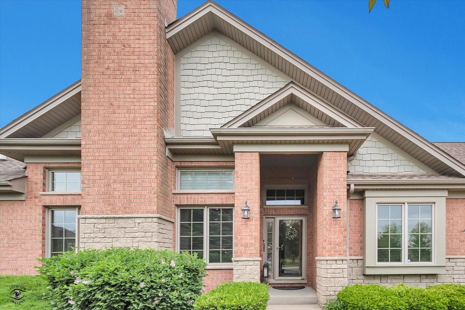 20400 Mackinac Point Drive, Frankfort, IL 60423