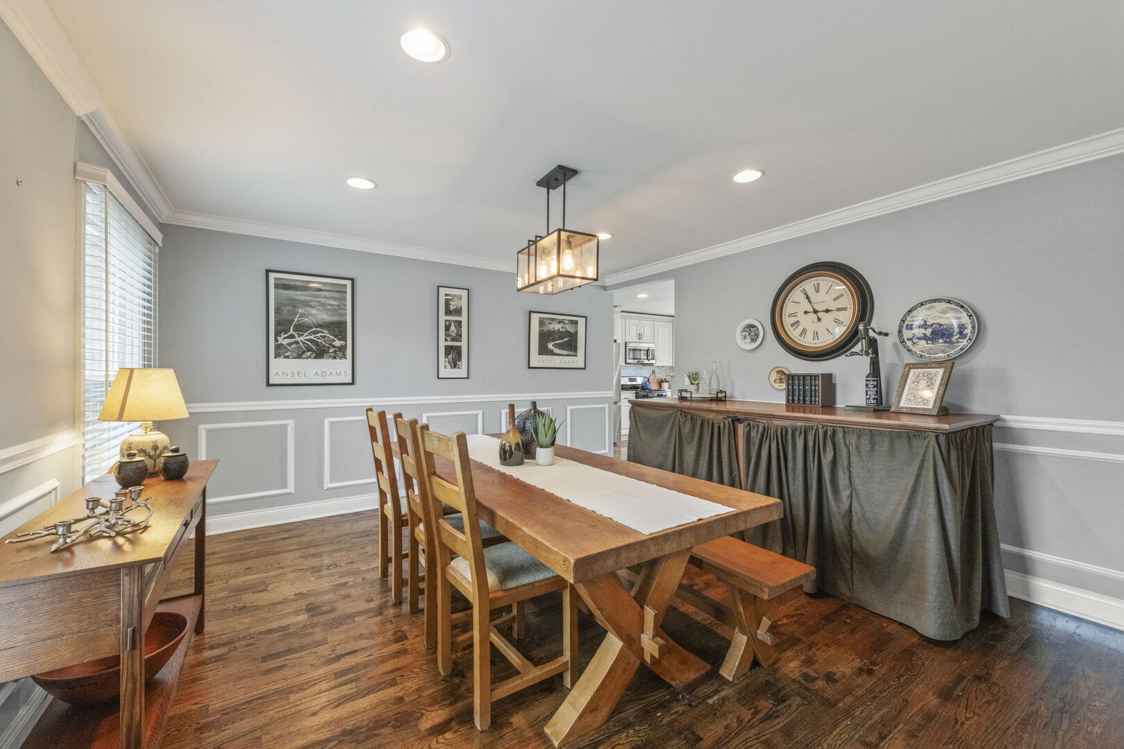 28W470 Lorraine Drive, Winfield, IL 60190