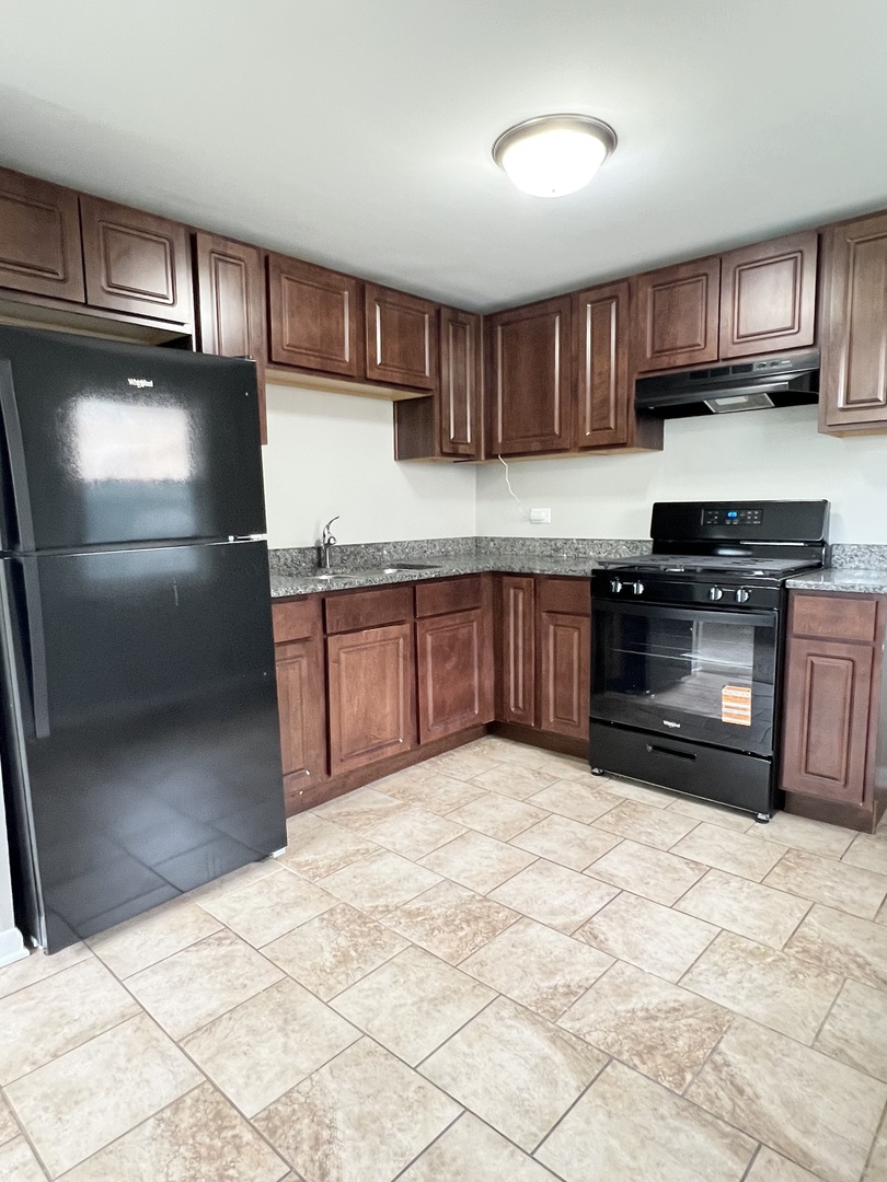 16742 Sunset Ridge Drive, Country Club Hills, IL 60478