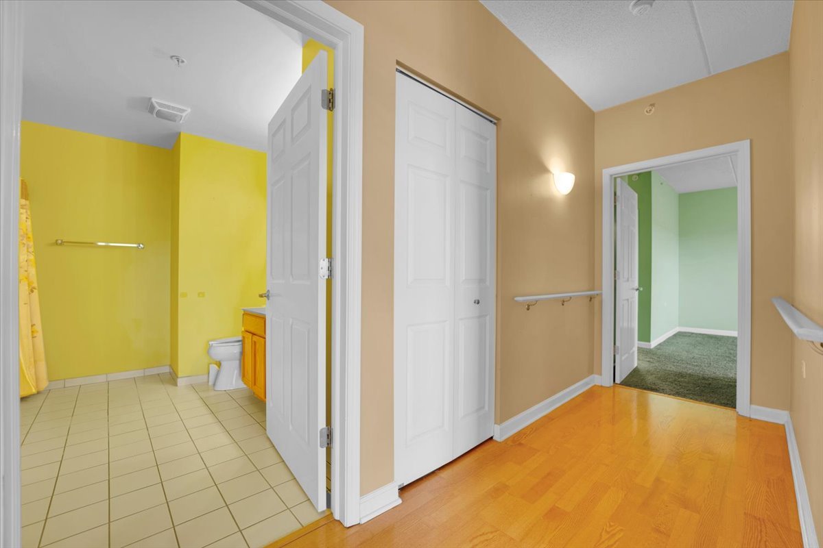 9355 Irving Park Road #506, Schiller Park, IL 60176