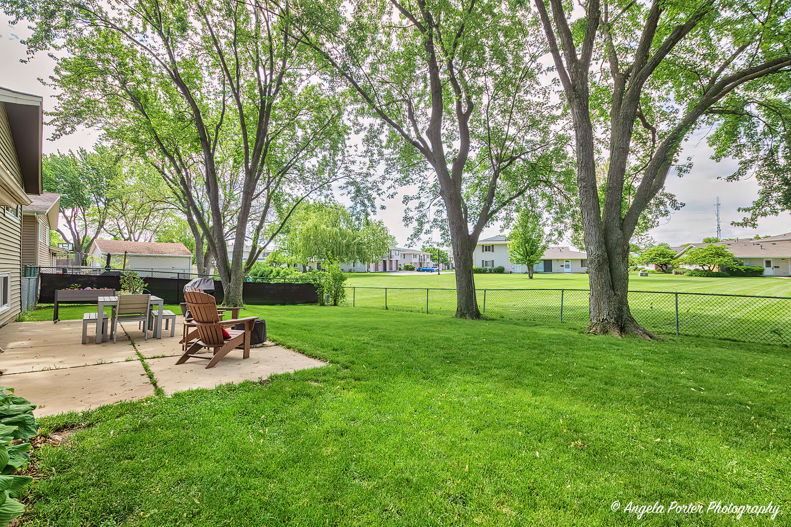 909 Aimtree Place, Schaumburg, IL 60194