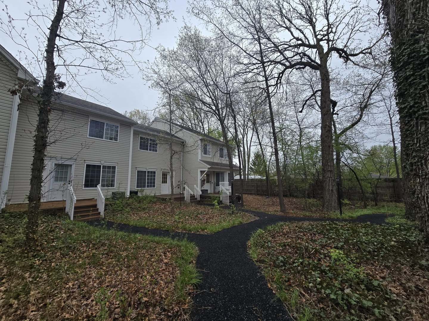 19 N Macgillis Drive #19, Round Lake, IL 60073