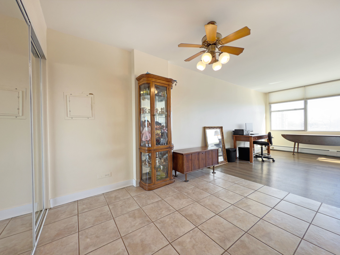 33 N Main Street #4J, Lombard, IL 60148