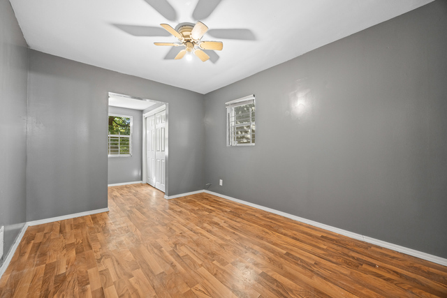 6812 S Lafayette Avenue, Chicago, IL 60621
