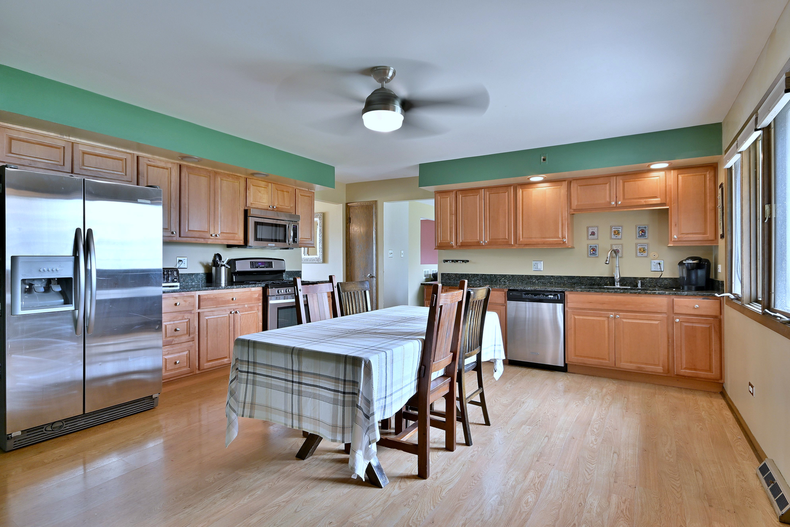 7624 Chestnut Drive, Orland Park, IL 60462
