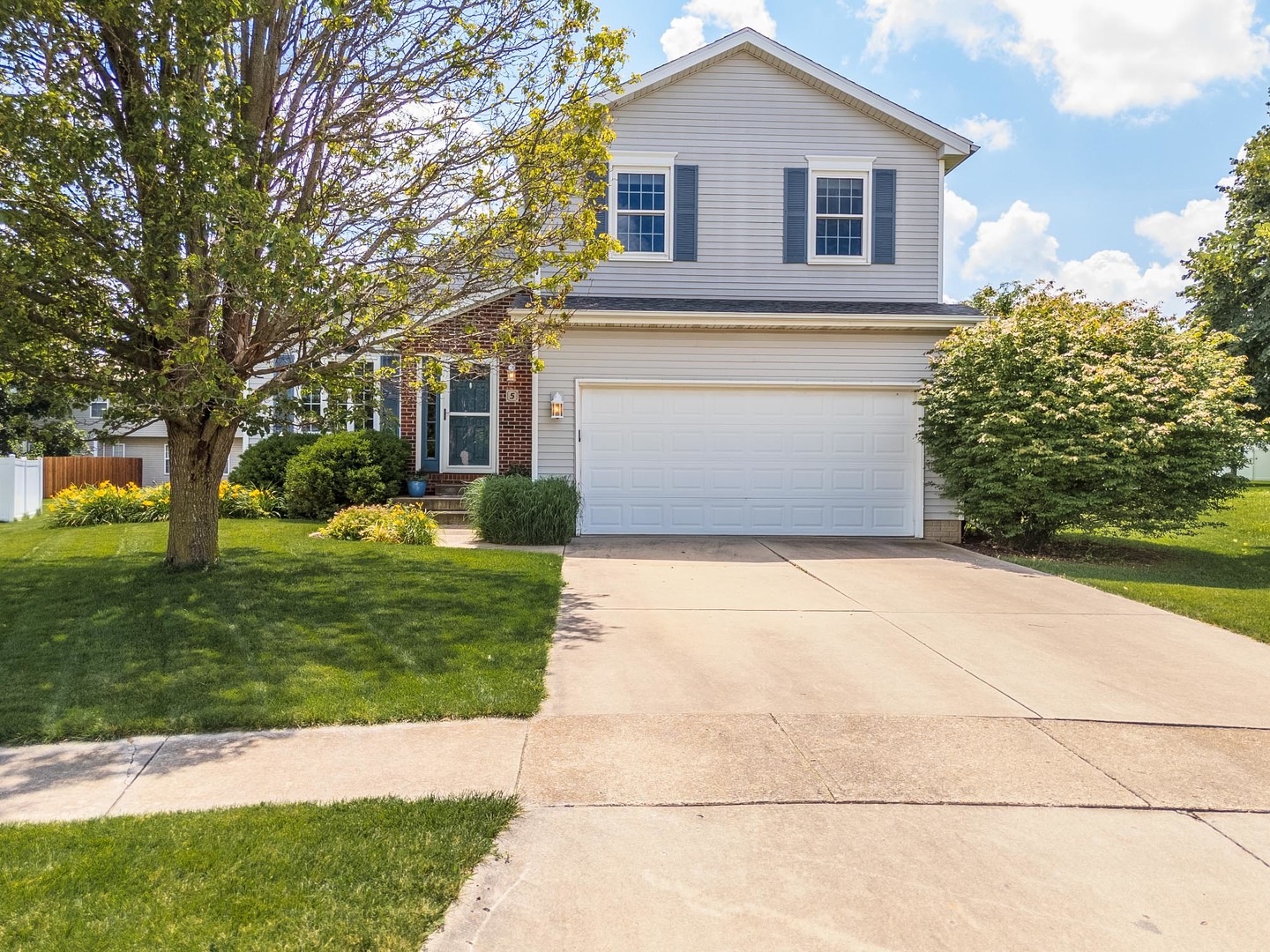 5 Tatiana Court, Bloomington, IL 61704