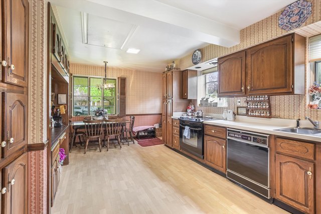 1314 S Chester Avenue, Park Ridge, IL 60068