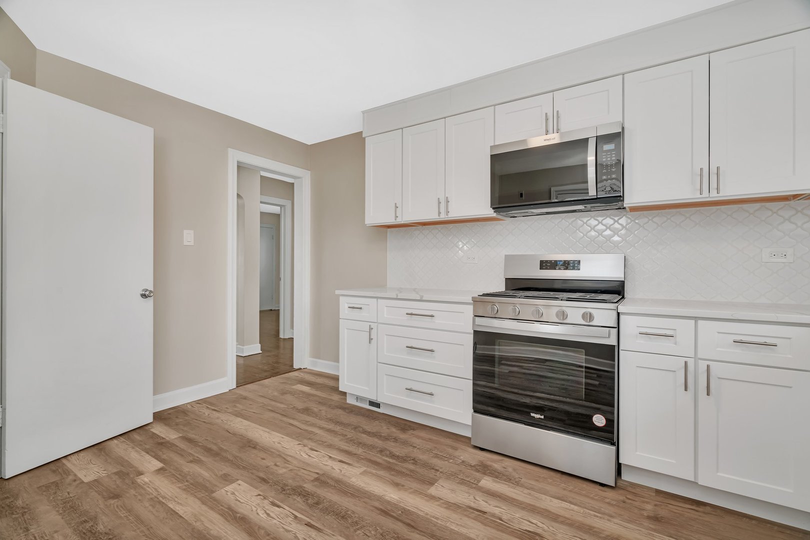 5200 S Newcastle Avenue, Chicago, IL 60638