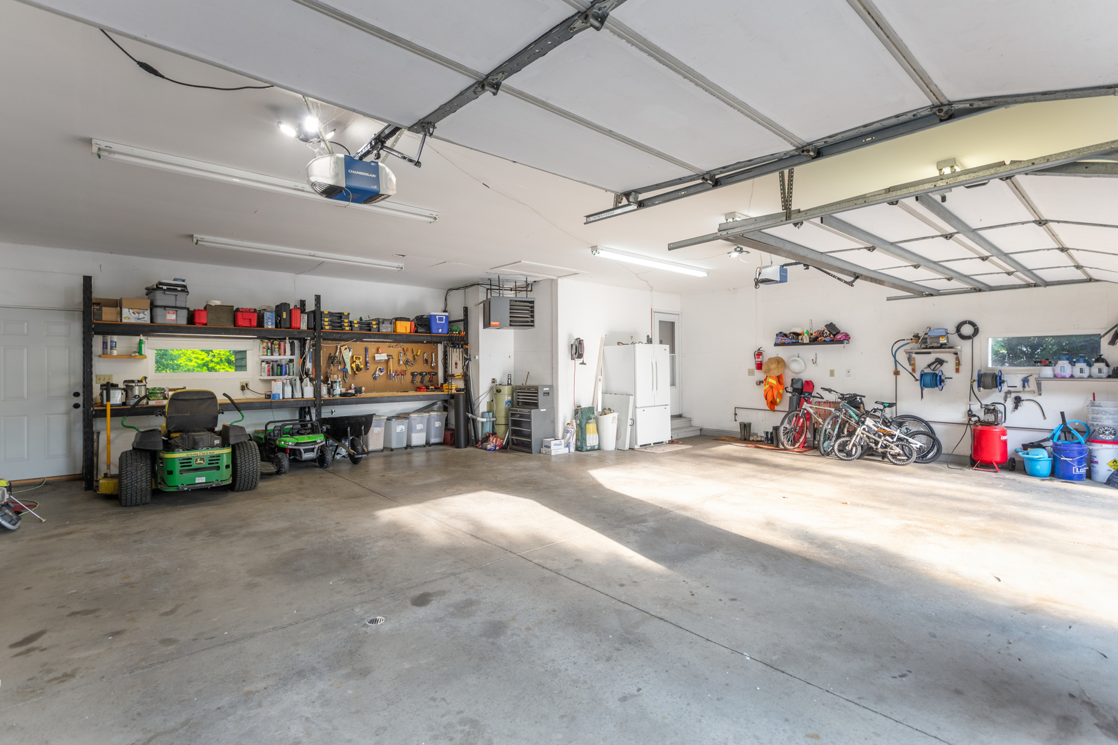 12 Pioneer Court, Oswego, IL 60543