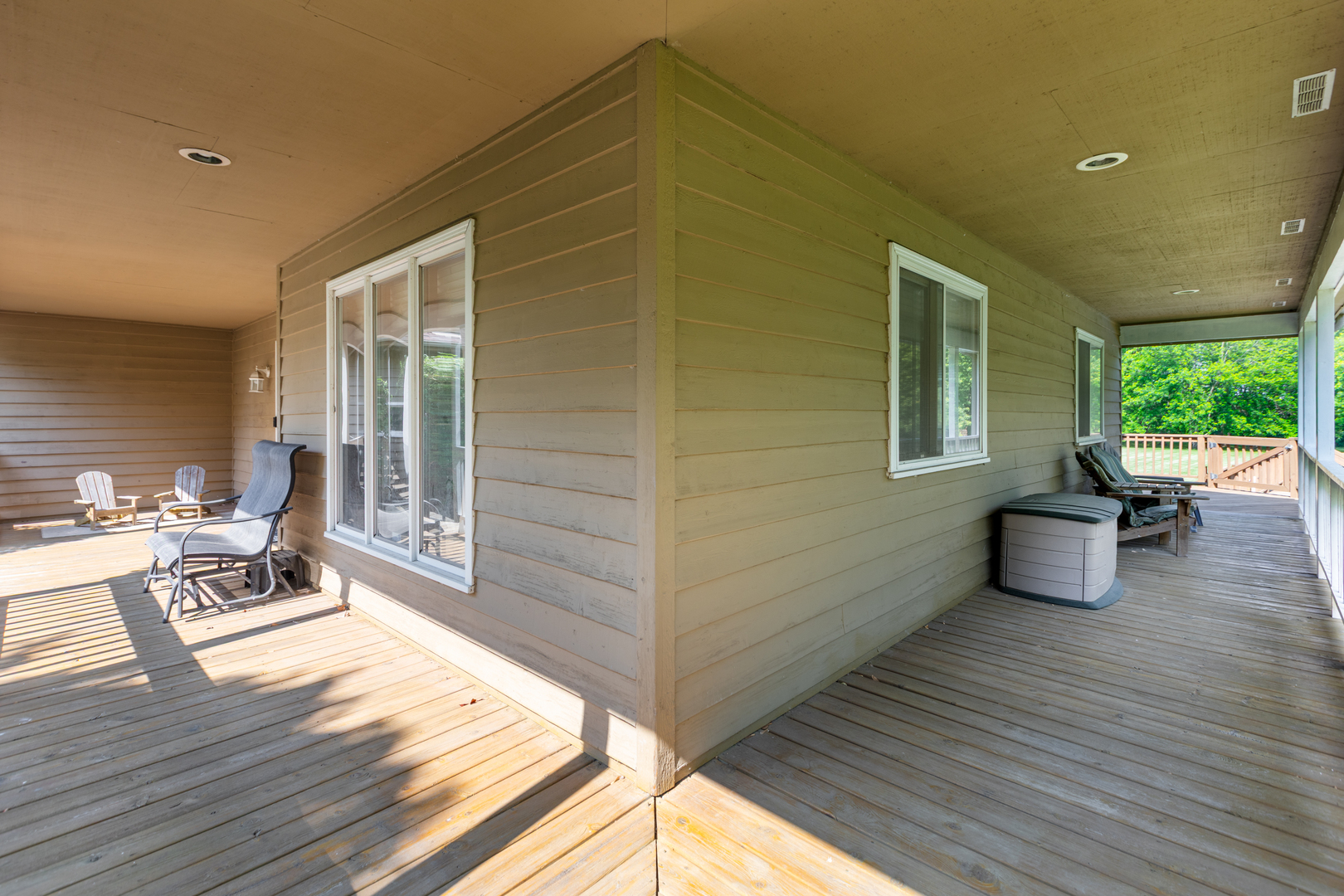 12 Pioneer Court, Oswego, IL 60543