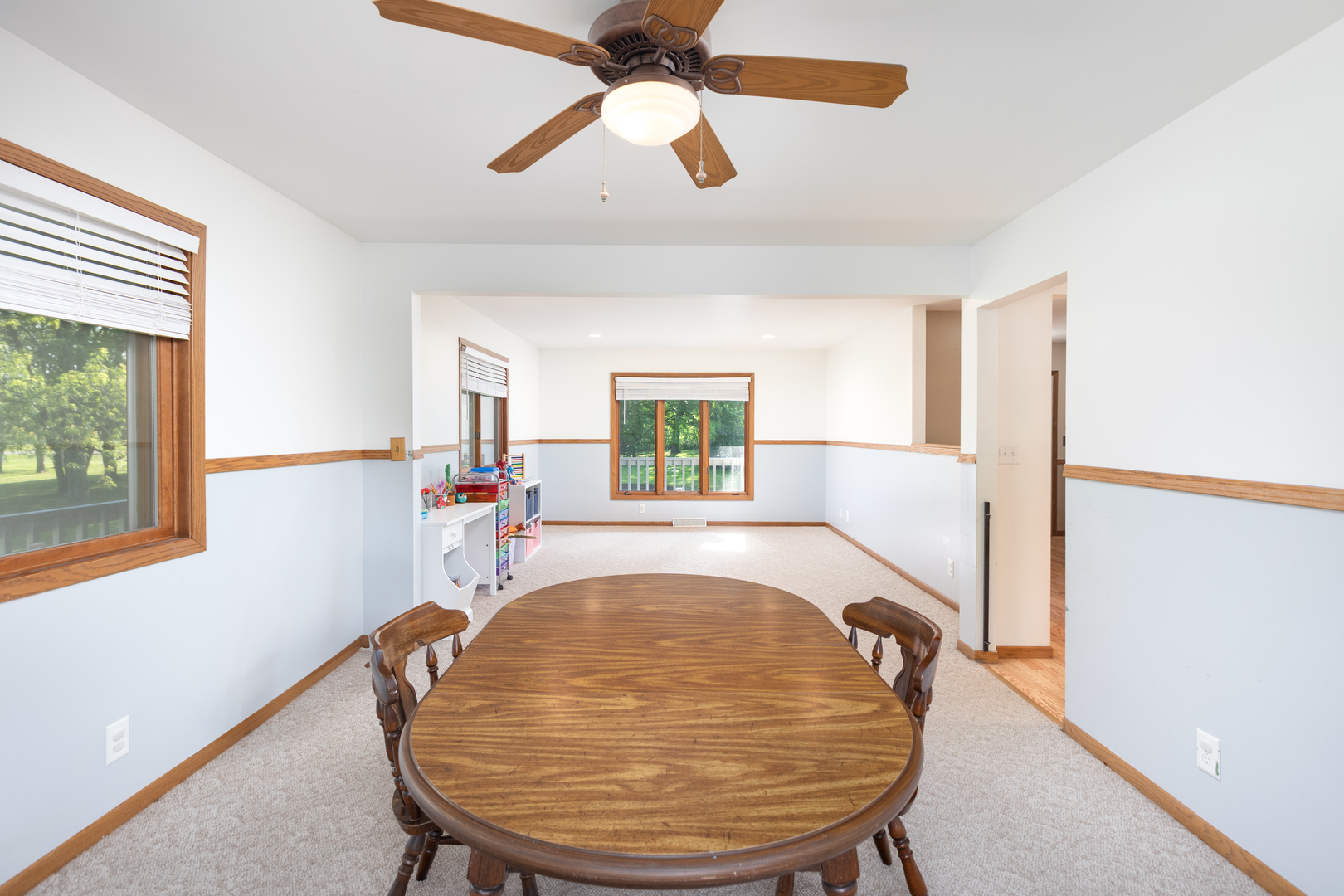 12 Pioneer Court, Oswego, IL 60543