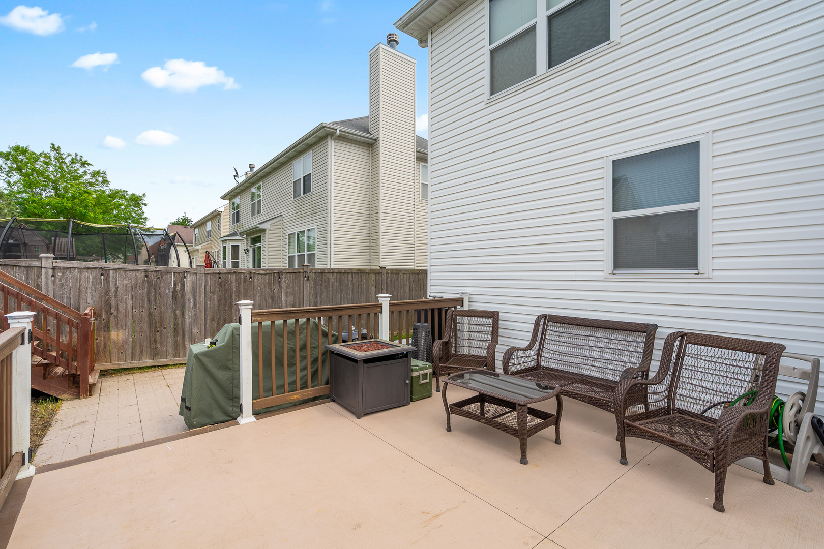 8013 Shady Oak Road, Joliet, IL 60431